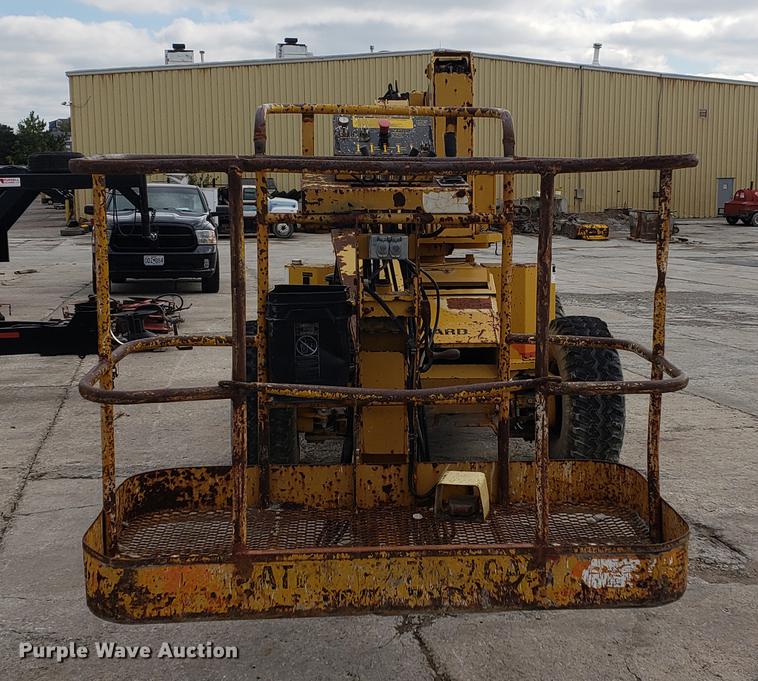 image for item EF9936 Condor RT48A boom lift