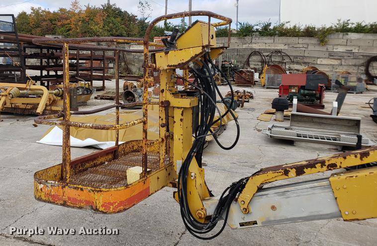 image for item EF9936 Condor RT48A boom lift