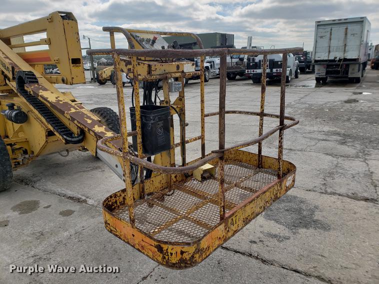 image for item EF9936 Condor RT48A boom lift