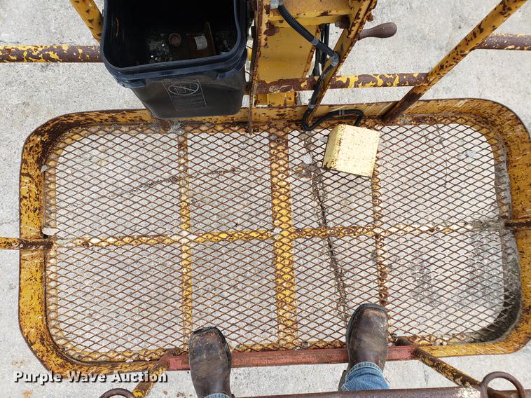 image for item EF9936 Condor RT48A boom lift