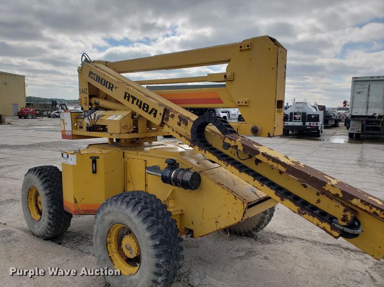 image for item EF9936 Condor RT48A boom lift