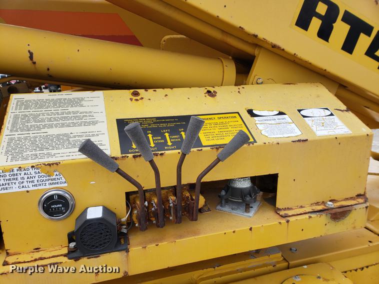 image for item EF9936 Condor RT48A boom lift