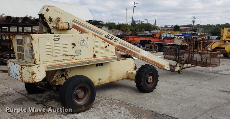 image for item EF9937 JLG 40H boom lift