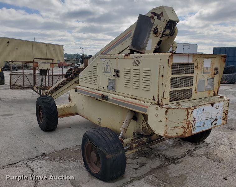 image for item EF9937 JLG 40H boom lift