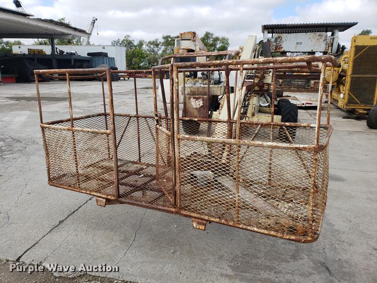 image for item EF9937 JLG 40H boom lift