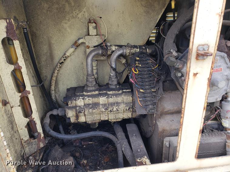 image for item EF9937 JLG 40H boom lift