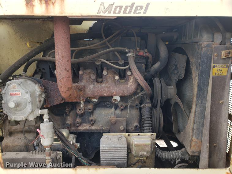 image for item EF9937 JLG 40H boom lift