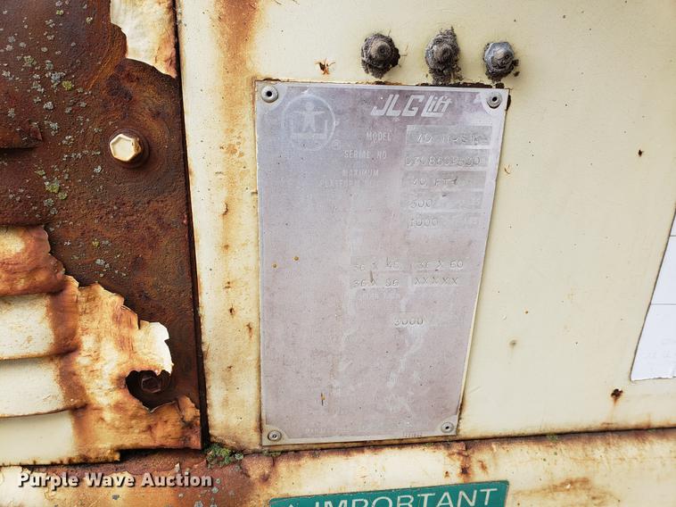 image for item EF9937 JLG 40H boom lift