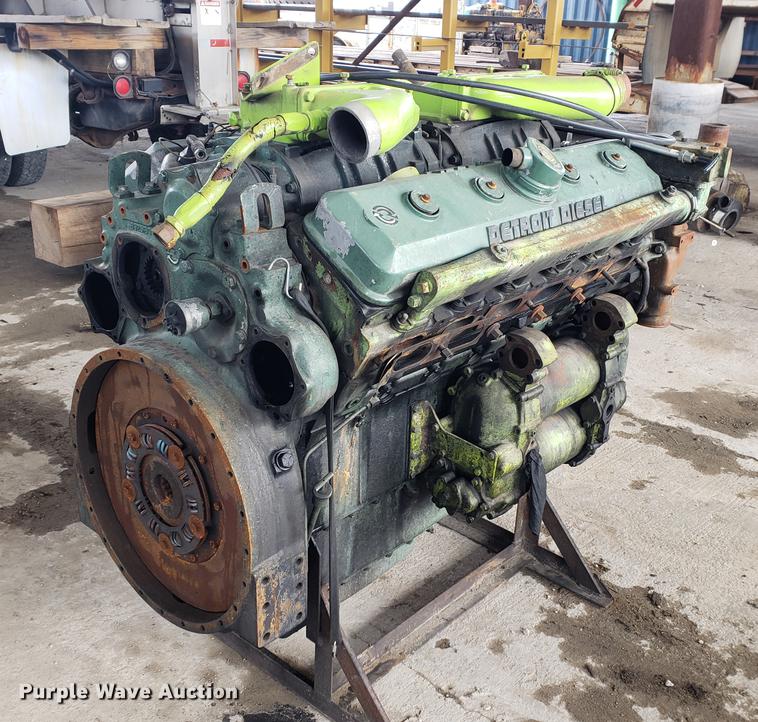 image for item EF9944 (2) Detroit Diesel diesel engines