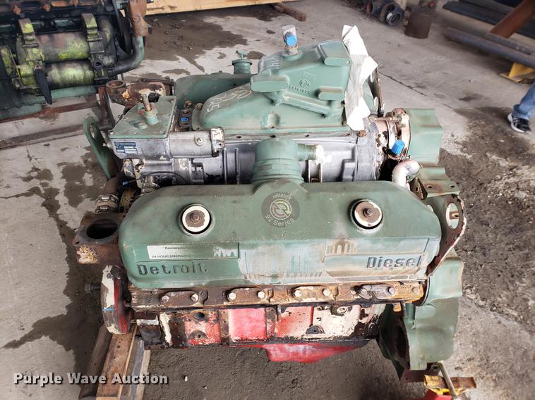 image for item EF9944 (2) Detroit Diesel diesel engines