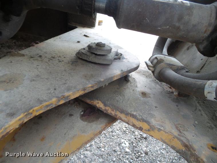 image for item EI9689 1999 Caterpillar 938G wheel loader