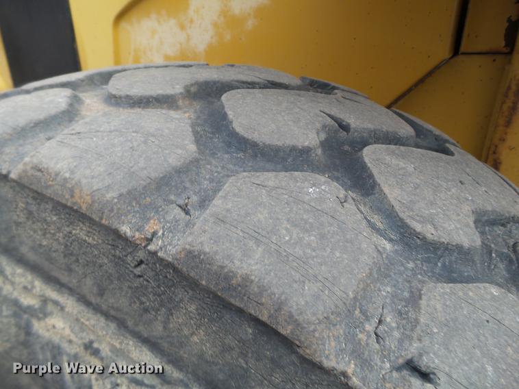 image for item EI9689 1999 Caterpillar 938G wheel loader