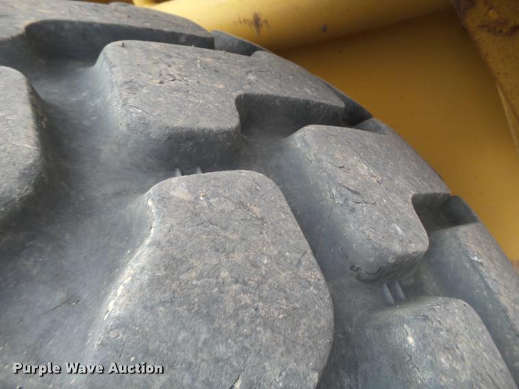 image for item EI9689 1999 Caterpillar 938G wheel loader