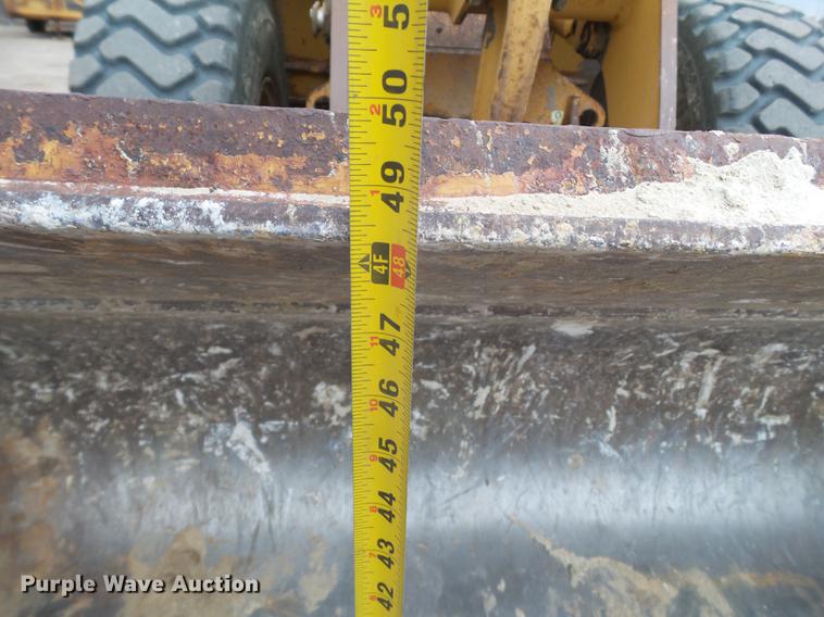 image for item EI9689 1999 Caterpillar 938G wheel loader