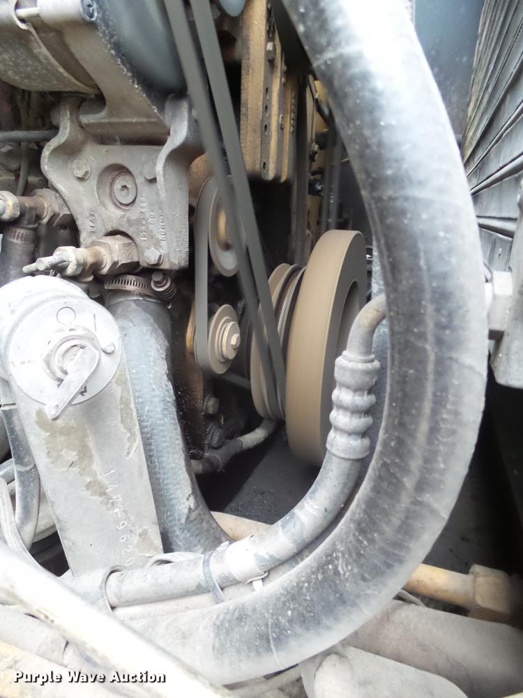 image for item EI9689 1999 Caterpillar 938G wheel loader