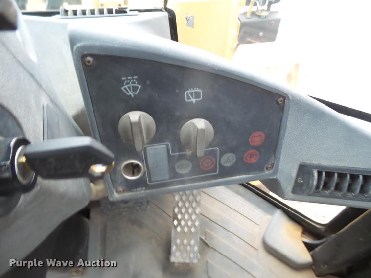 image for item EI9689 1999 Caterpillar 938G wheel loader