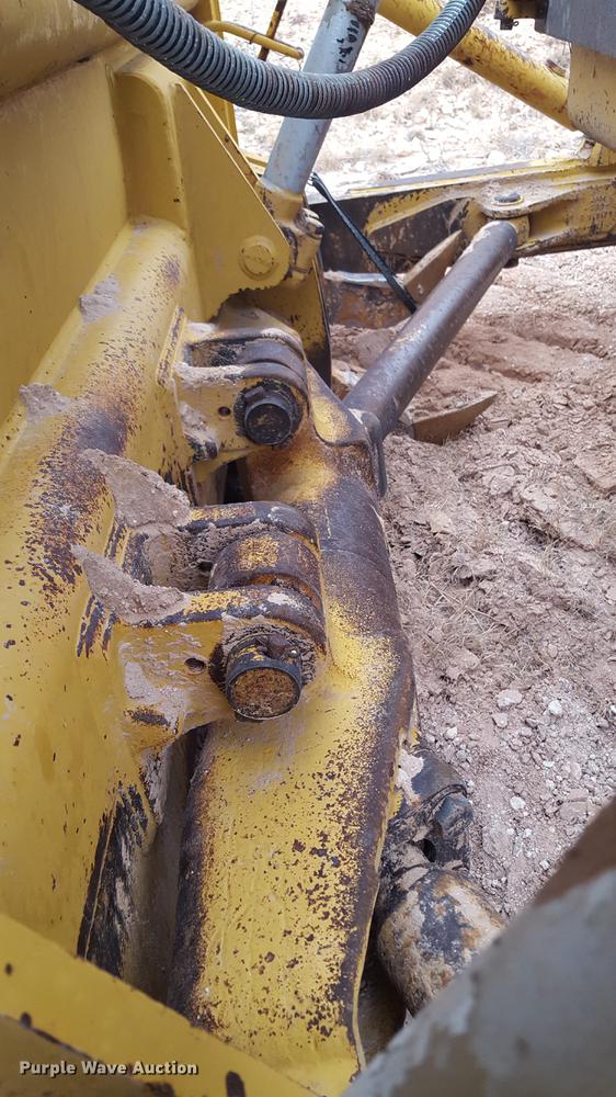 image for item EI9703 1995 Caterpillar D6D dozer