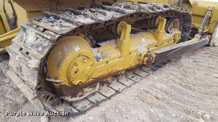 image for item EI9703 1995 Caterpillar D6D dozer