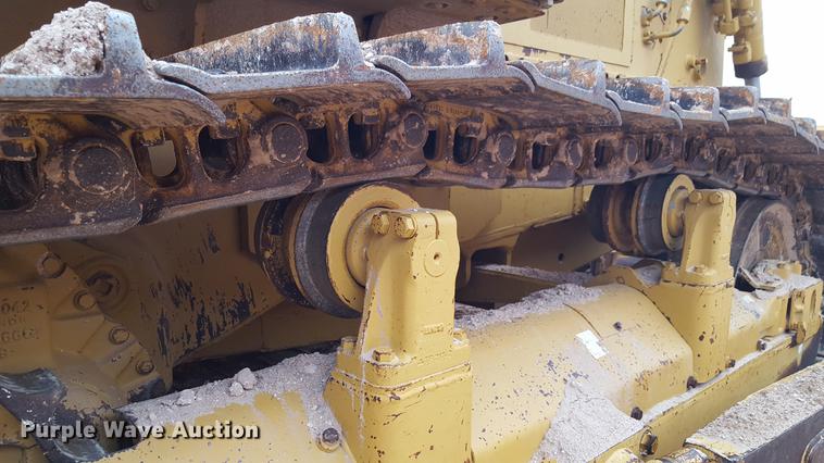 image for item EI9703 1995 Caterpillar D6D dozer