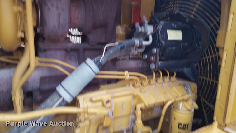 image for item EI9703 1995 Caterpillar D6D dozer