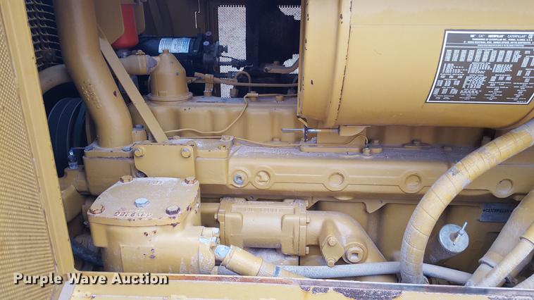 image for item EI9703 1995 Caterpillar D6D dozer