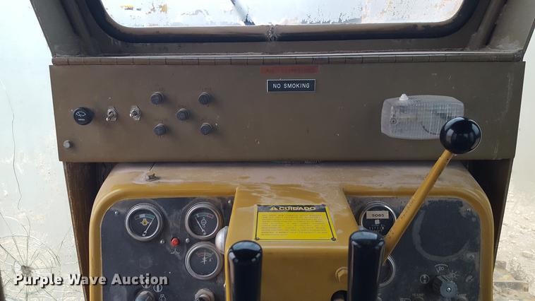 image for item EI9703 1995 Caterpillar D6D dozer