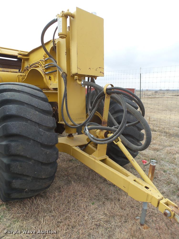 image for item EI9705 1977 Caterpillar 613B scraper