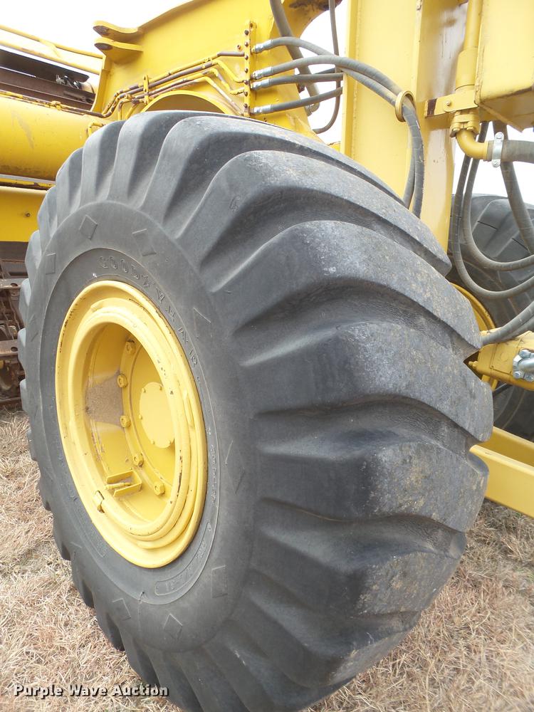 image for item EI9705 1977 Caterpillar 613B scraper