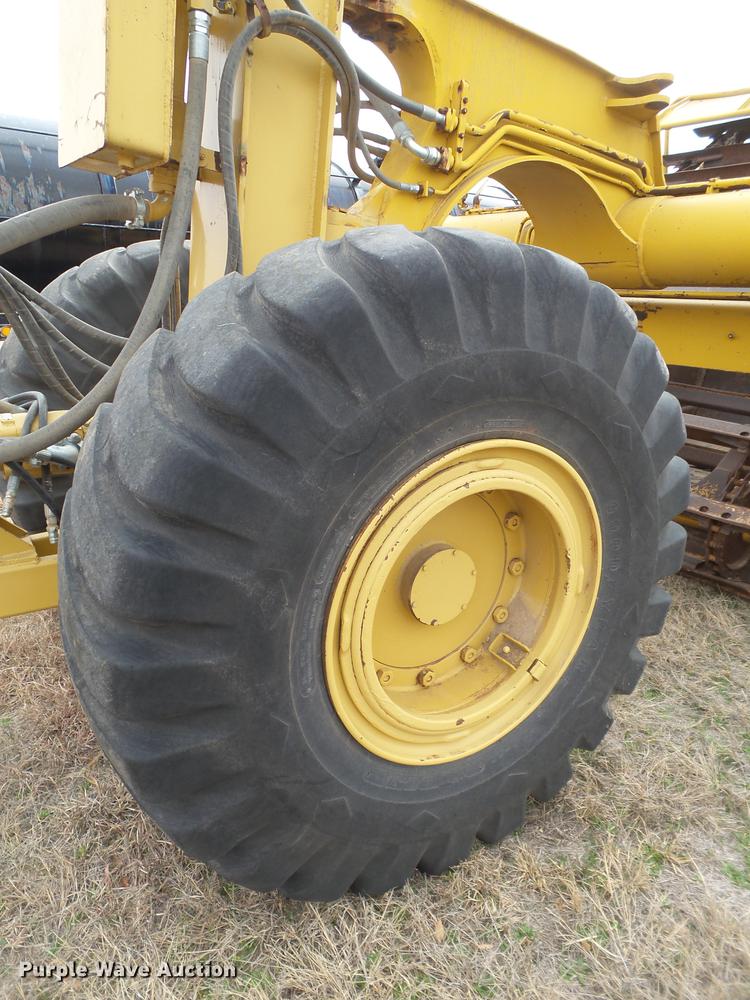 image for item EI9705 1977 Caterpillar 613B scraper