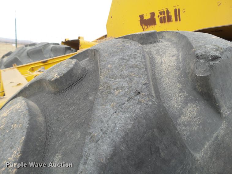 image for item EI9705 1977 Caterpillar 613B scraper