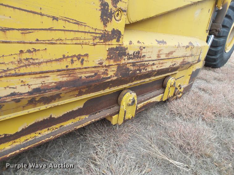 image for item EI9705 1977 Caterpillar 613B scraper