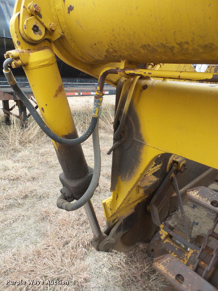 image for item EI9705 1977 Caterpillar 613B scraper