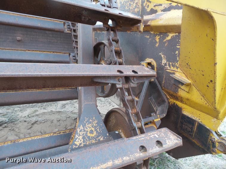 image for item EI9705 1977 Caterpillar 613B scraper