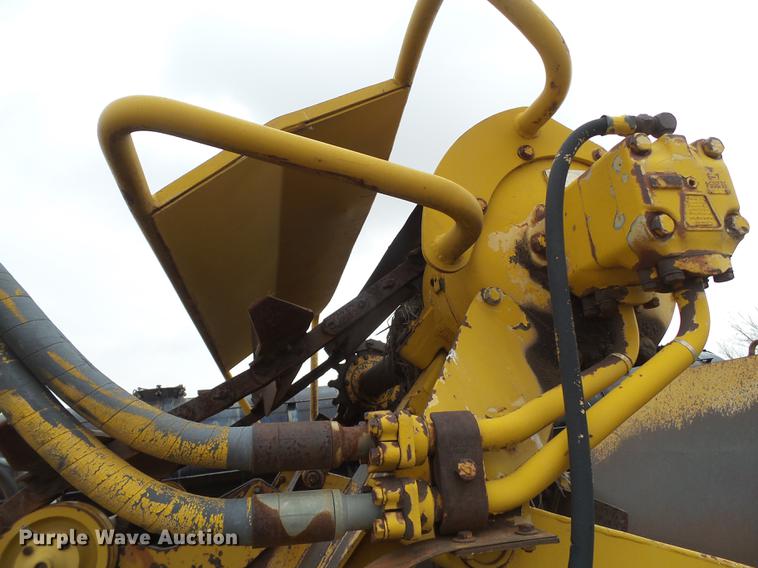 image for item EI9705 1977 Caterpillar 613B scraper