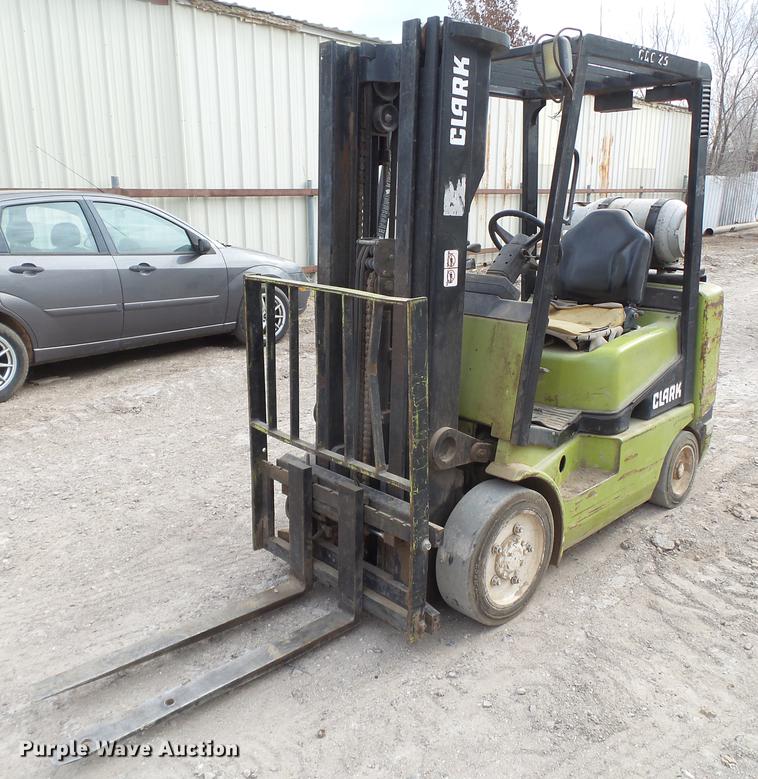 image for item EI9715 Clark CGC25 forklift