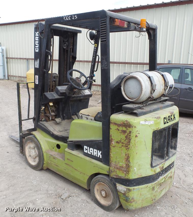 image for item EI9715 Clark CGC25 forklift