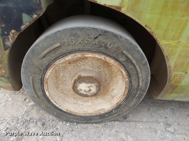 image for item EI9715 Clark CGC25 forklift