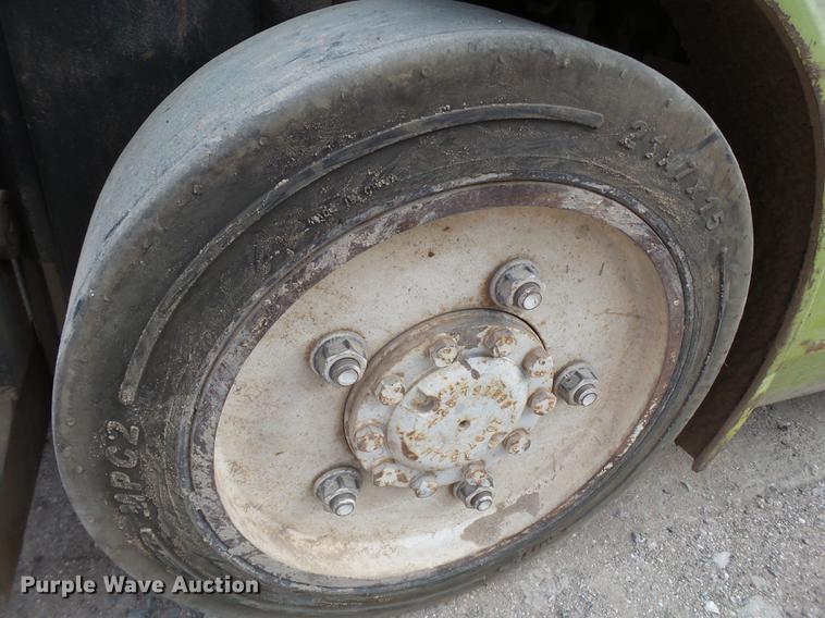 image for item EI9715 Clark CGC25 forklift