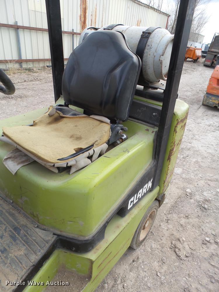 image for item EI9715 Clark CGC25 forklift