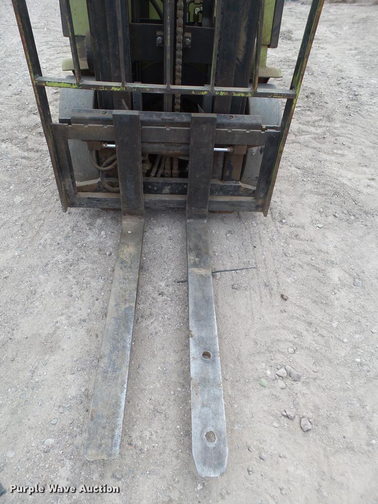 image for item EI9715 Clark CGC25 forklift