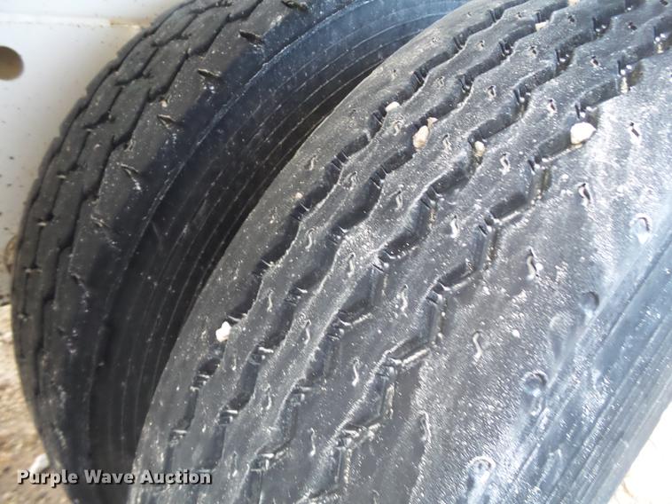 image for item EI9717 2013 CPS Manac 4BZ40A000 bottom dump trailer