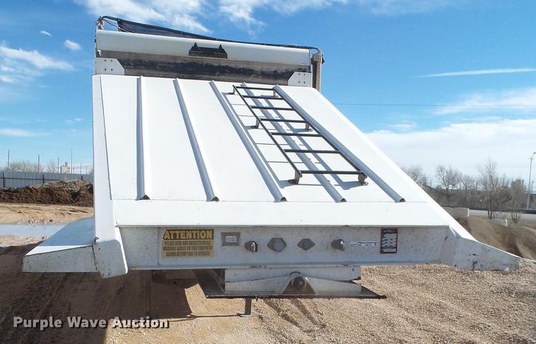 image for item EI9719 2008 CTS BDT-40 bottom dump trailer