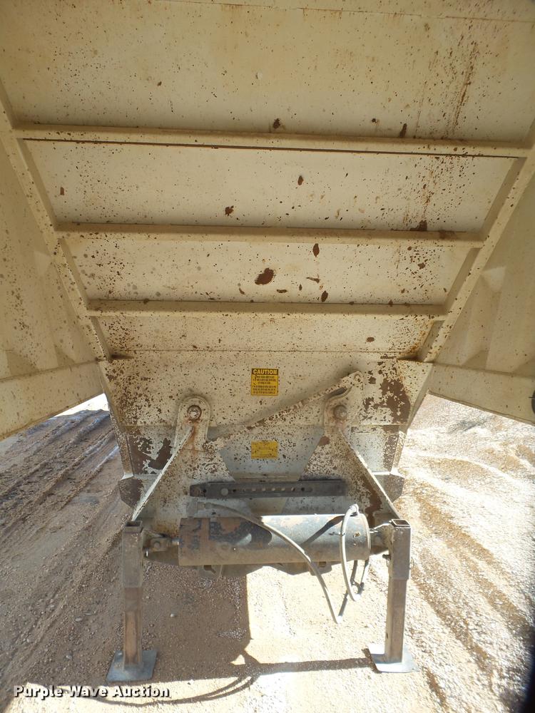 image for item EI9719 2008 CTS BDT-40 bottom dump trailer
