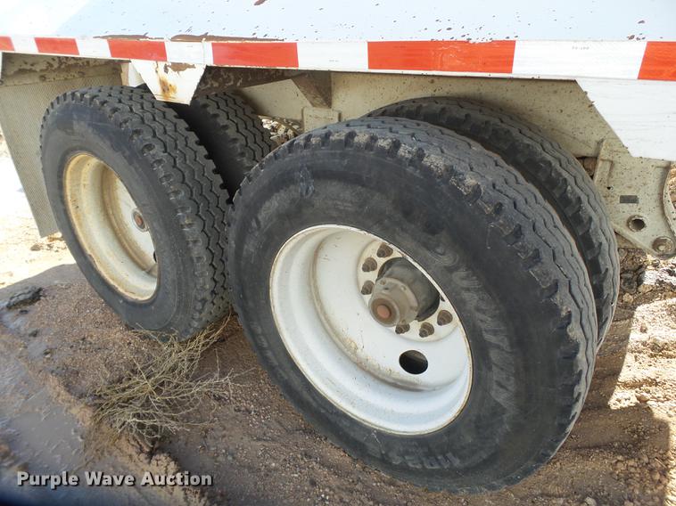image for item EI9719 2008 CTS BDT-40 bottom dump trailer
