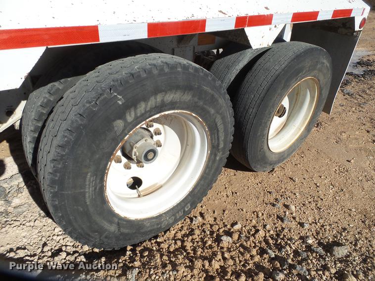 image for item EI9719 2008 CTS BDT-40 bottom dump trailer