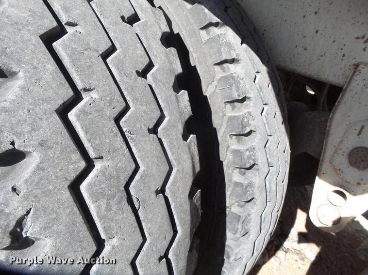 image for item EI9719 2008 CTS BDT-40 bottom dump trailer