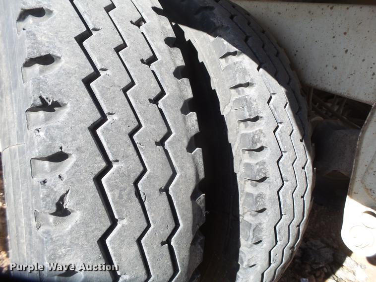 image for item EI9719 2008 CTS BDT-40 bottom dump trailer