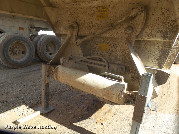 image for item EI9720 2008 CTS BDT-40 bottom dump trailer