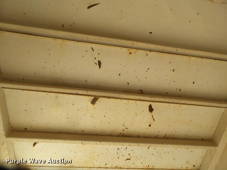 image for item EI9720 2008 CTS BDT-40 bottom dump trailer