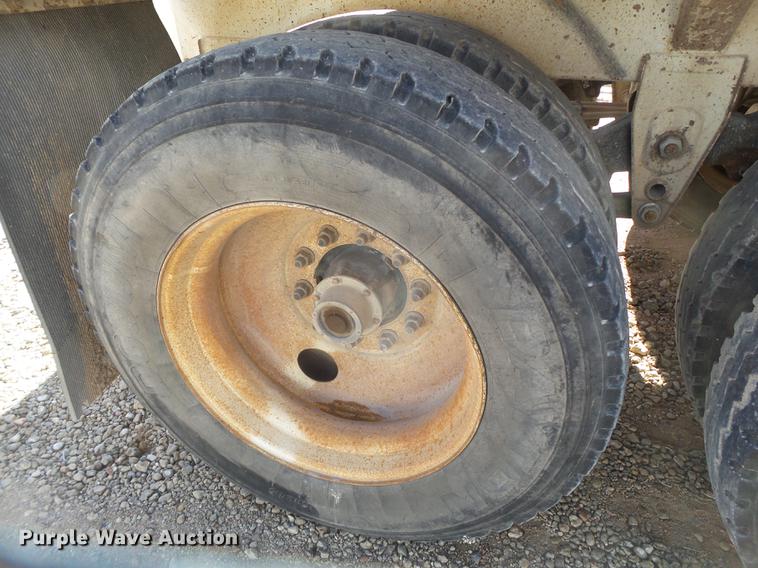 image for item EI9720 2008 CTS BDT-40 bottom dump trailer